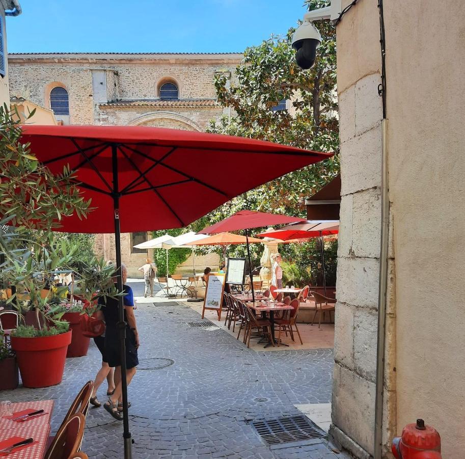 Appartamento Renovated Fully Equipped Studio For 2 To 4 Pers La Ciotat Esterno foto